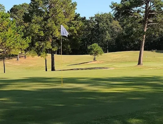 Knolls Country Club